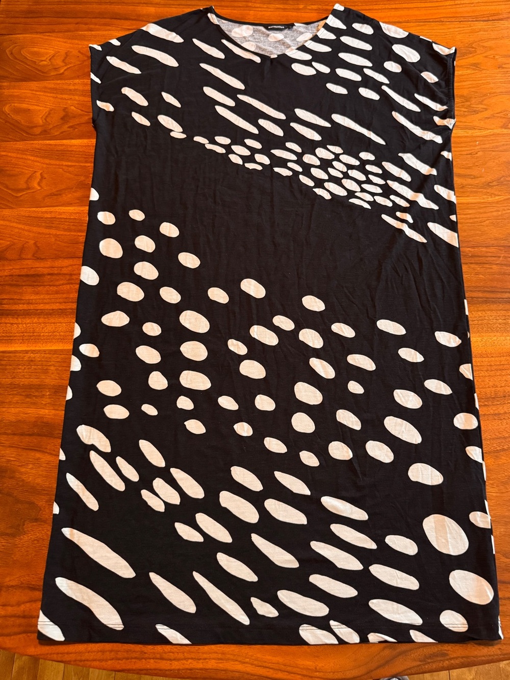 Marimekko Viscose Jersey Knit Elongated Dot Pattern Dress in EUC Size M
